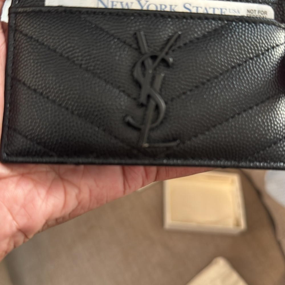 Saint Laurent Card Holder Authentic - Picture 11 of 13